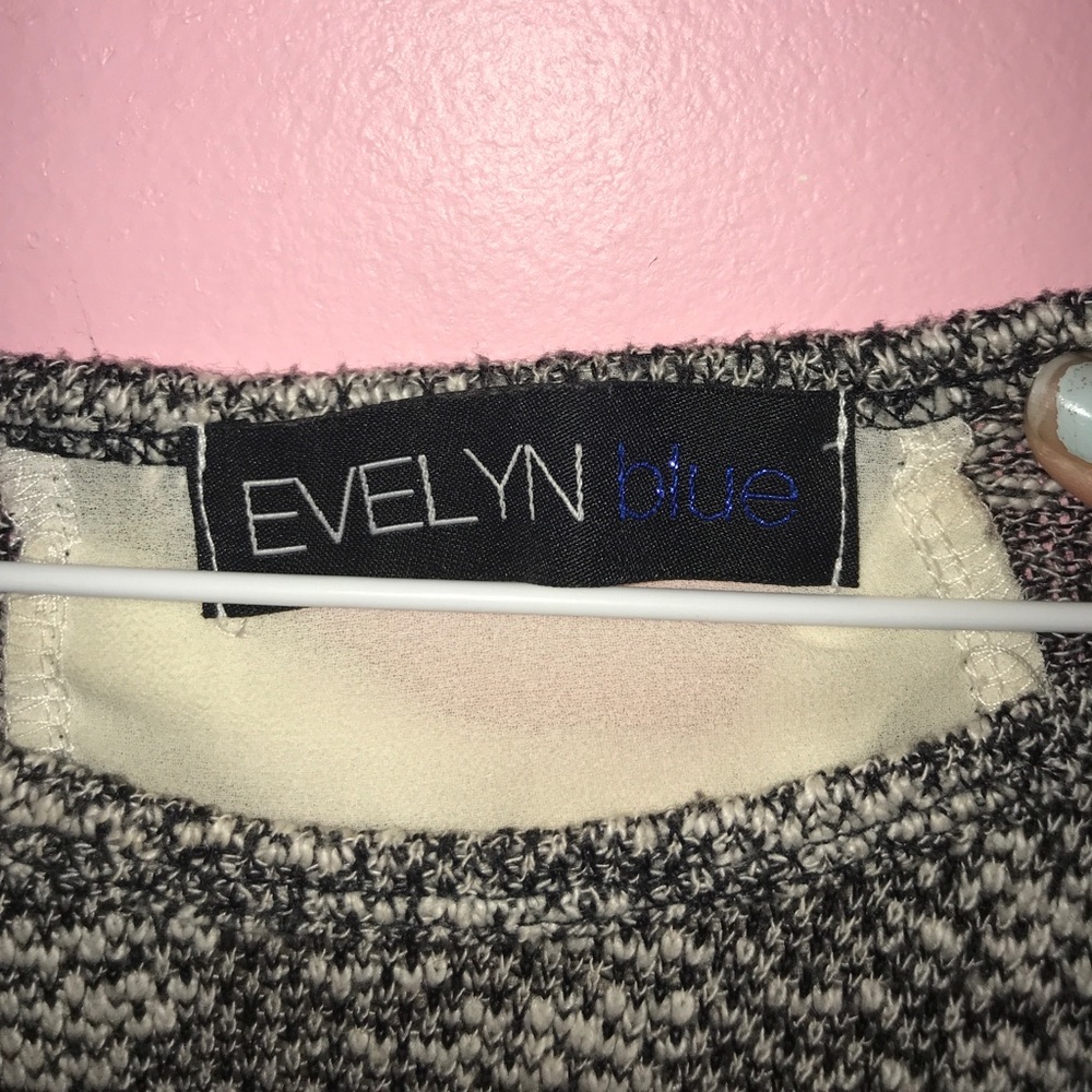 Sweater - Picture 3 of 4